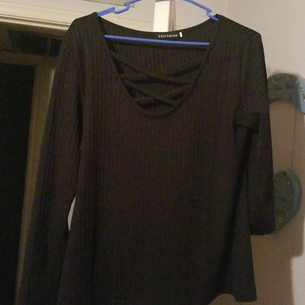 Criss cross ribbed long sleeved blouse